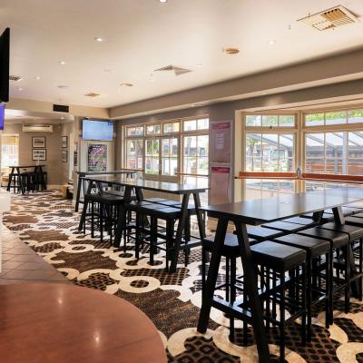 Coachman Hotel Motel Bistro 1a